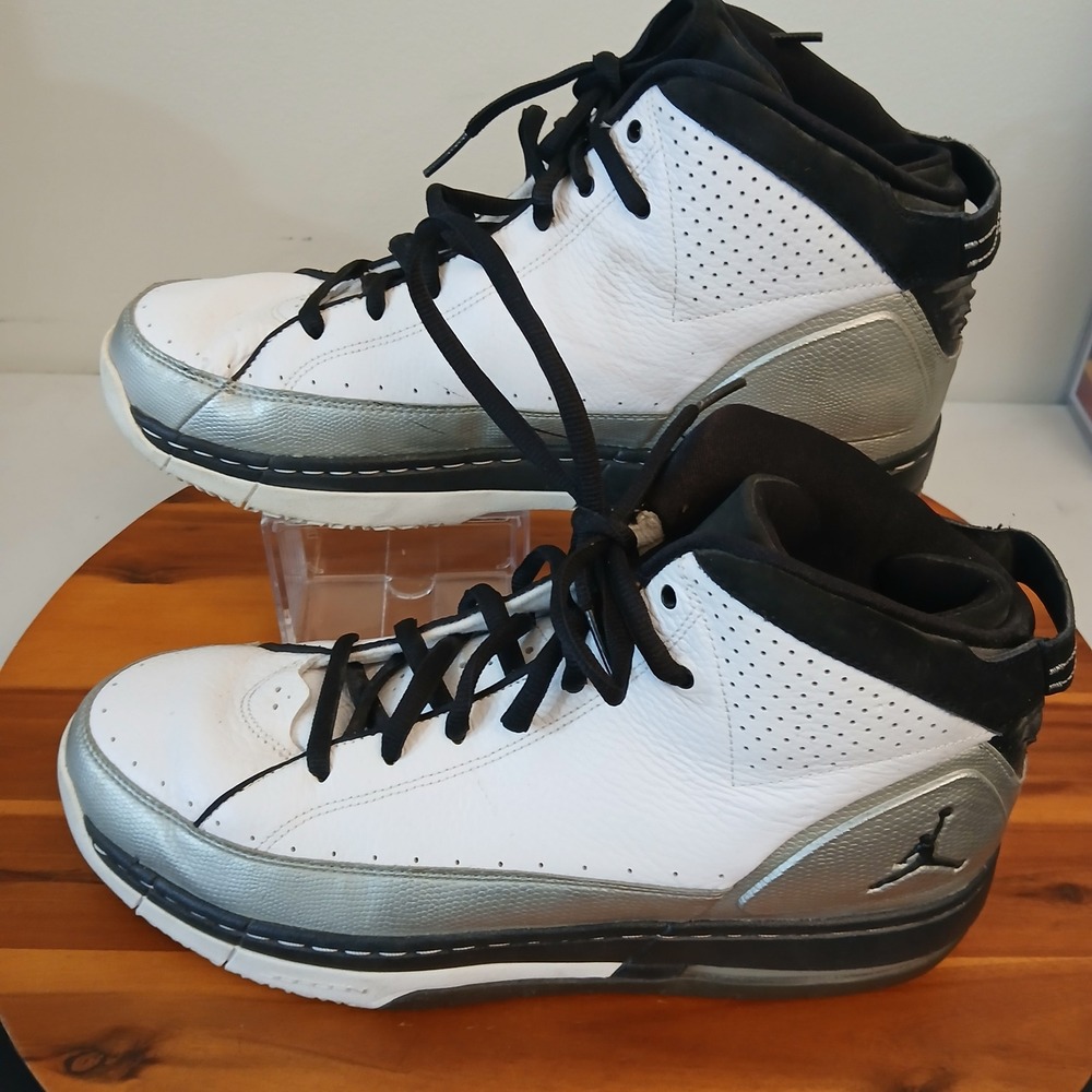 Nike AIr Jordan Flight School Mens 11.5 White Silver Shoes Sneakers 395627-109